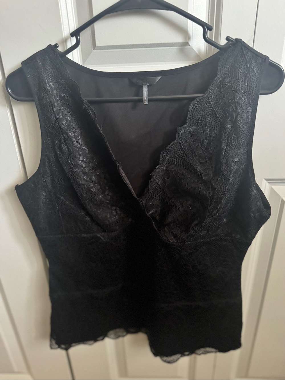 Black Lace V-Neck Sleeveless Top